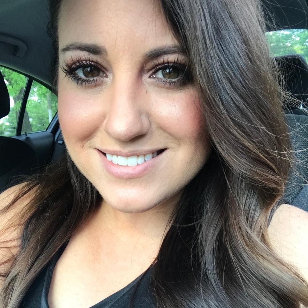 Meet your Posher, Kacie